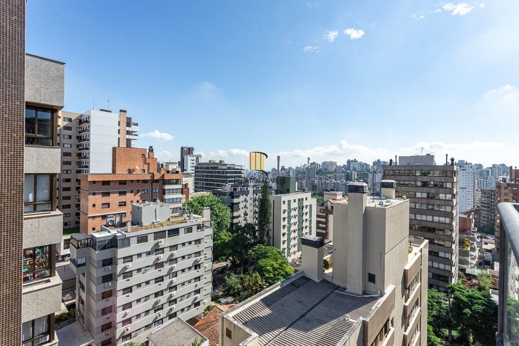 Cobertura 4 dormitórios no bairro Petrópolis