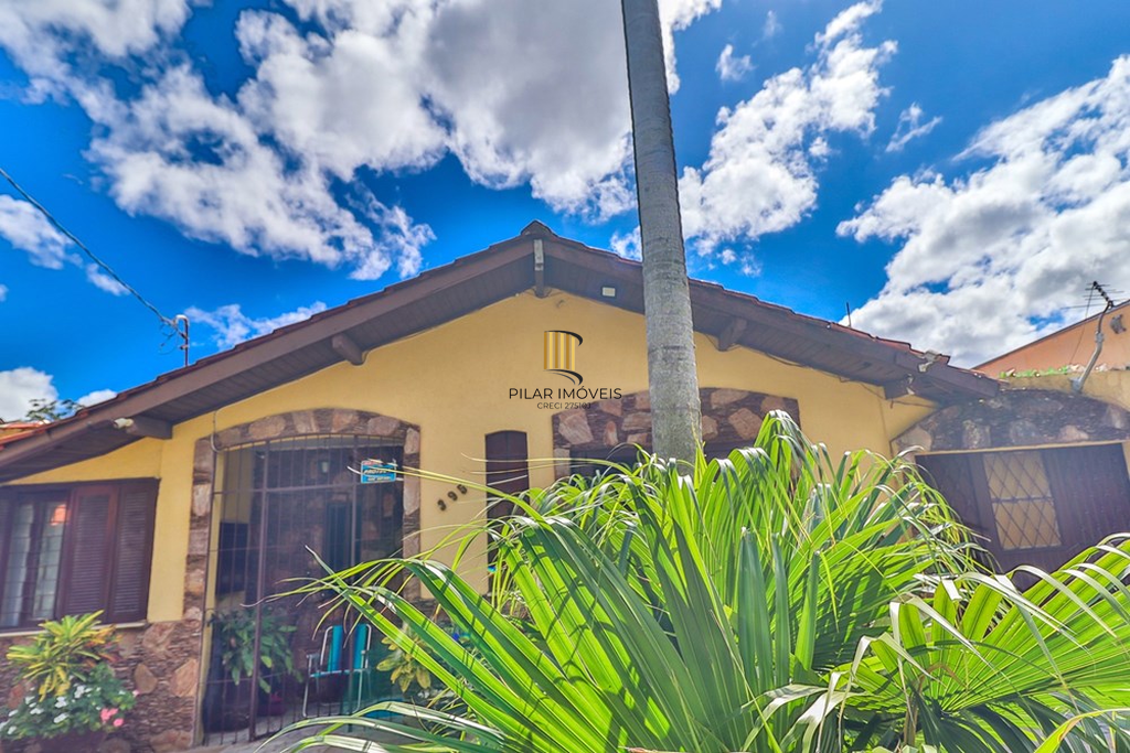 Casa 3 dormitórios no bairro Rubem Berta