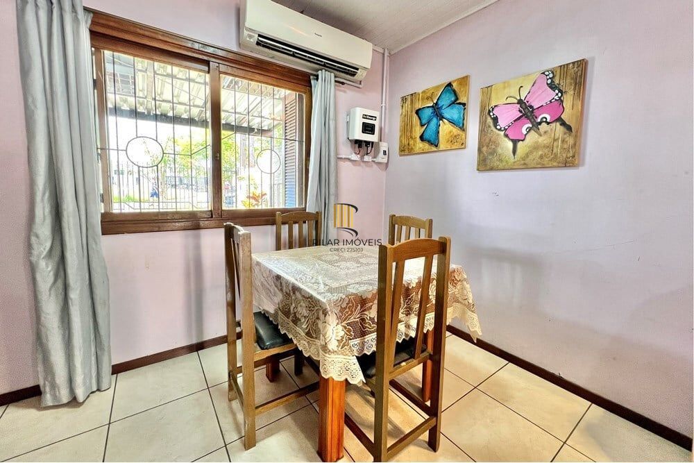 Casa 2 dormitórios no bairro São José