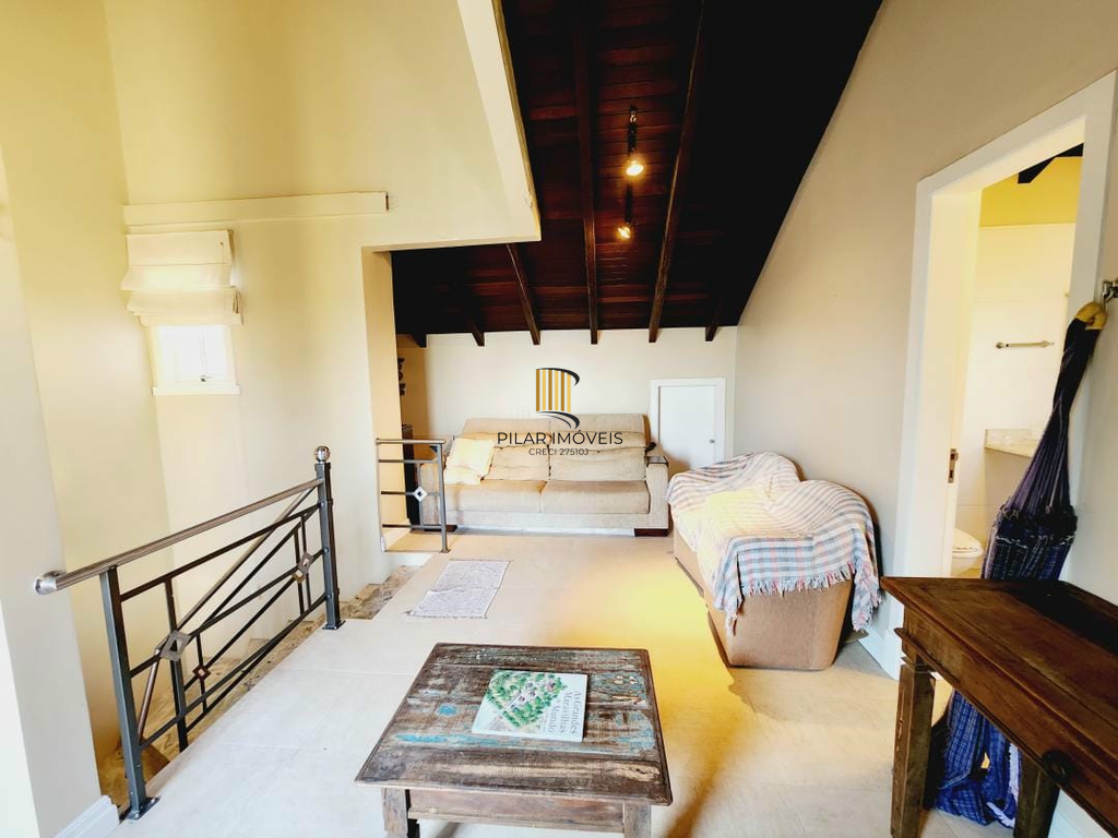 Casa 4 dormitórios no bairro Chácara das Pedras