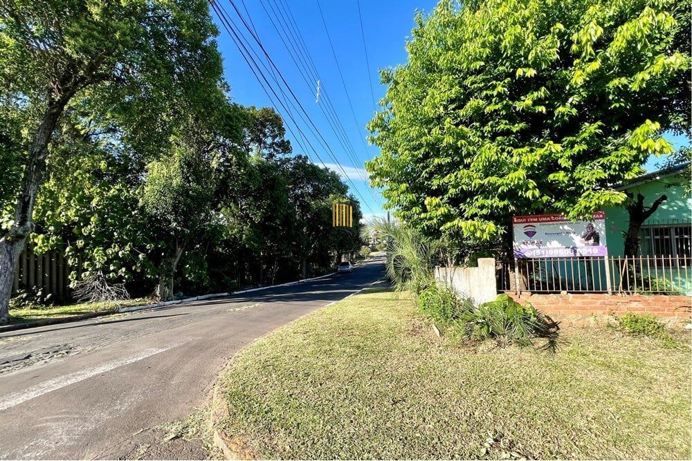 Casa 2 dormitórios no bairro Igara
