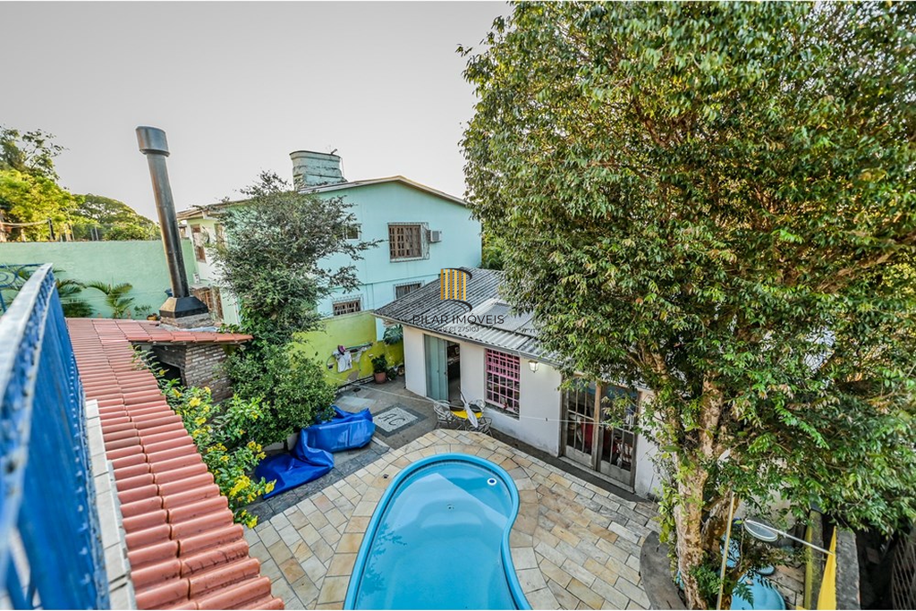 Casa de Condomínio 4 dormitórios no bairro Santa Tereza