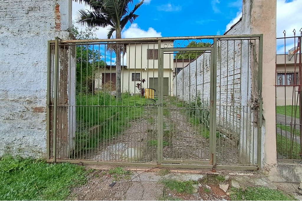 Casa 5 dormitórios no bairro Aparecida