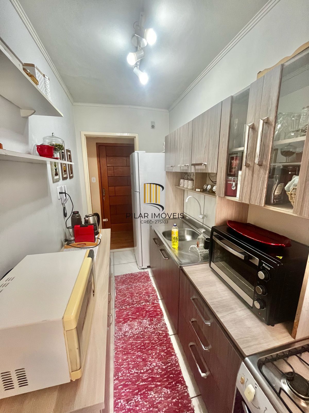 01 dormitório, junto ao Nacional Leopoldina, sala, banheiro, cozinha e área