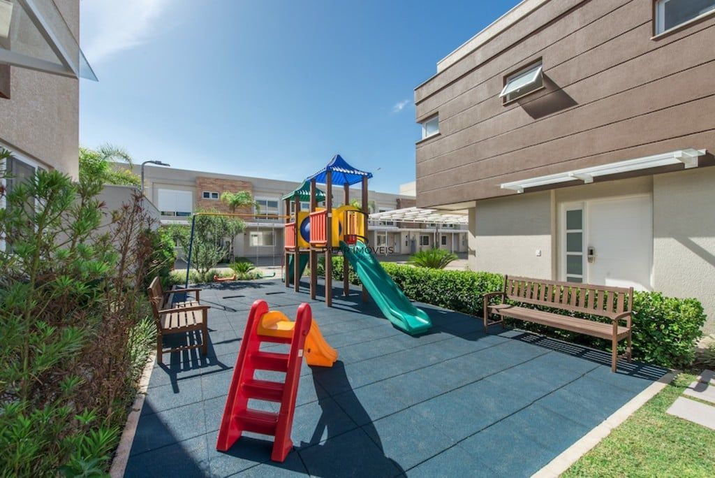 Casa de Condomínio 3 dormitórios no bairro Vila Nova