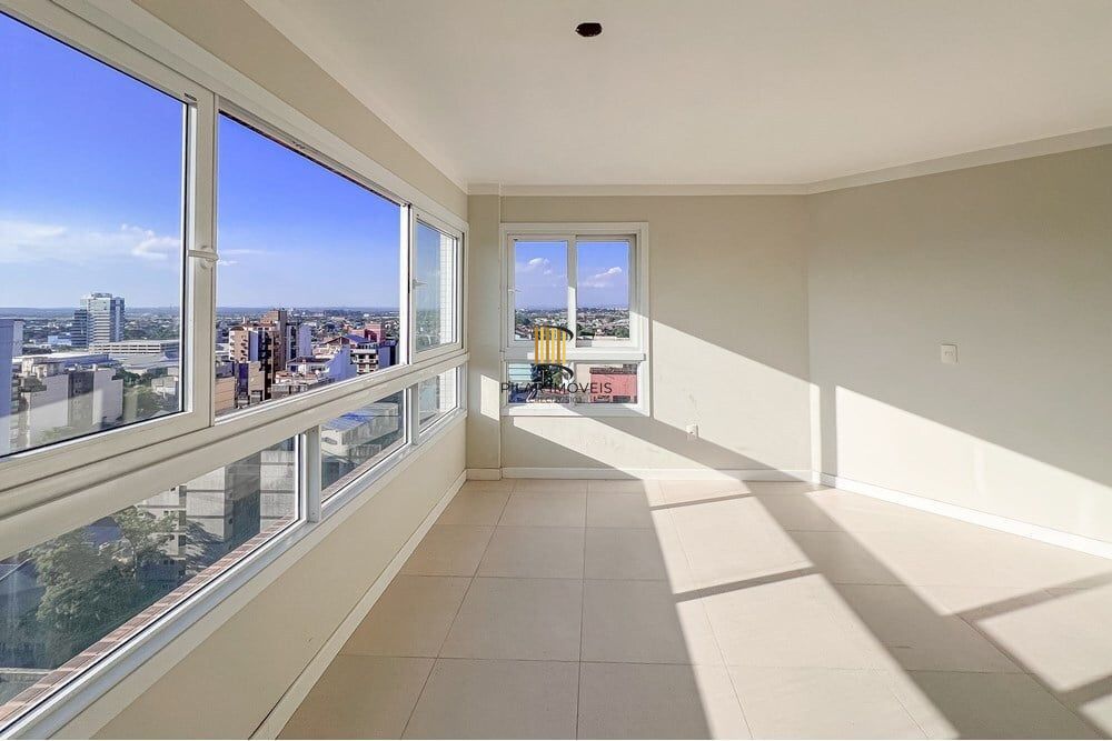 Apartamento 3 dormitórios no bairro Centro