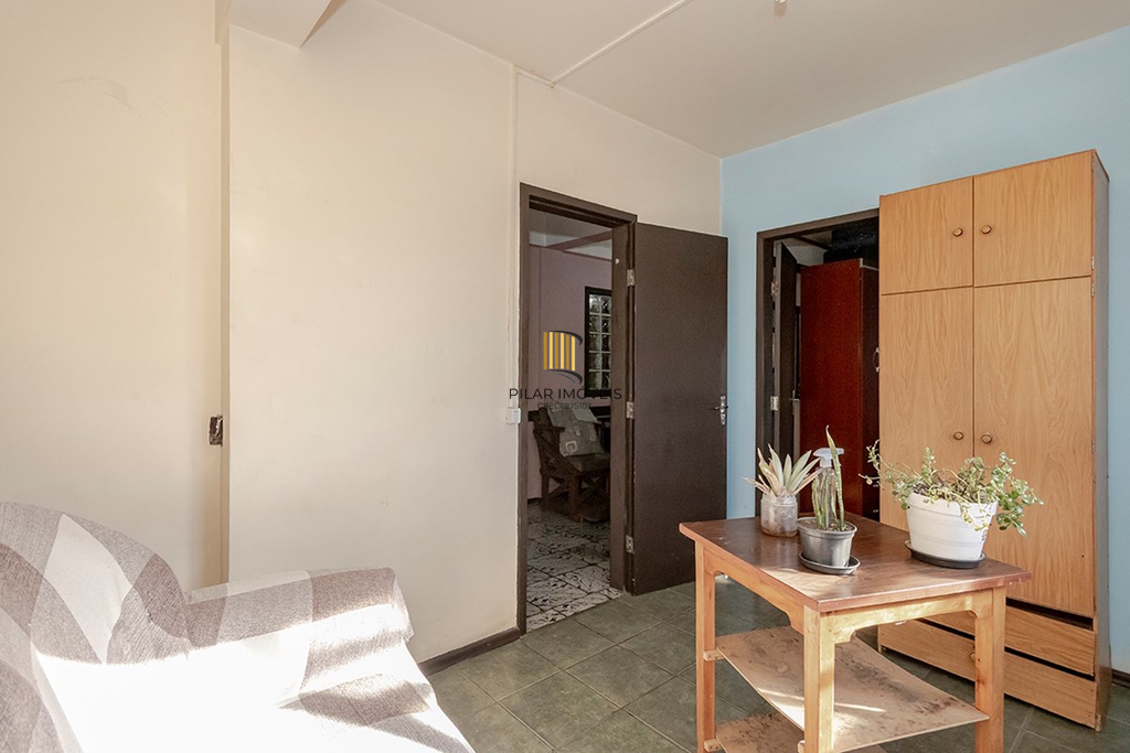 Casa 6 dormitórios no bairro São Sebastião