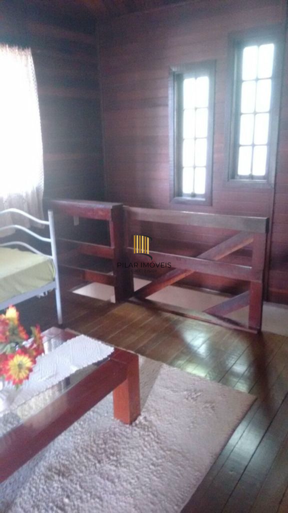 Casa 3 dormitórios no bairro Teresópolis