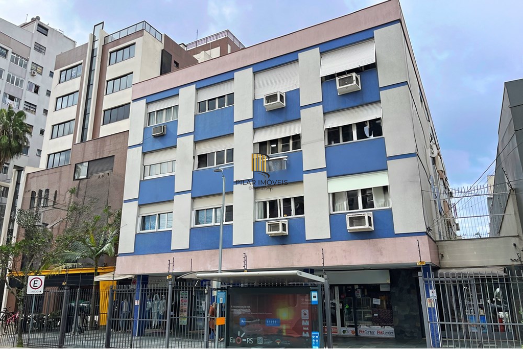 Apartamento 3 dormitórios no bairro Menino Deus