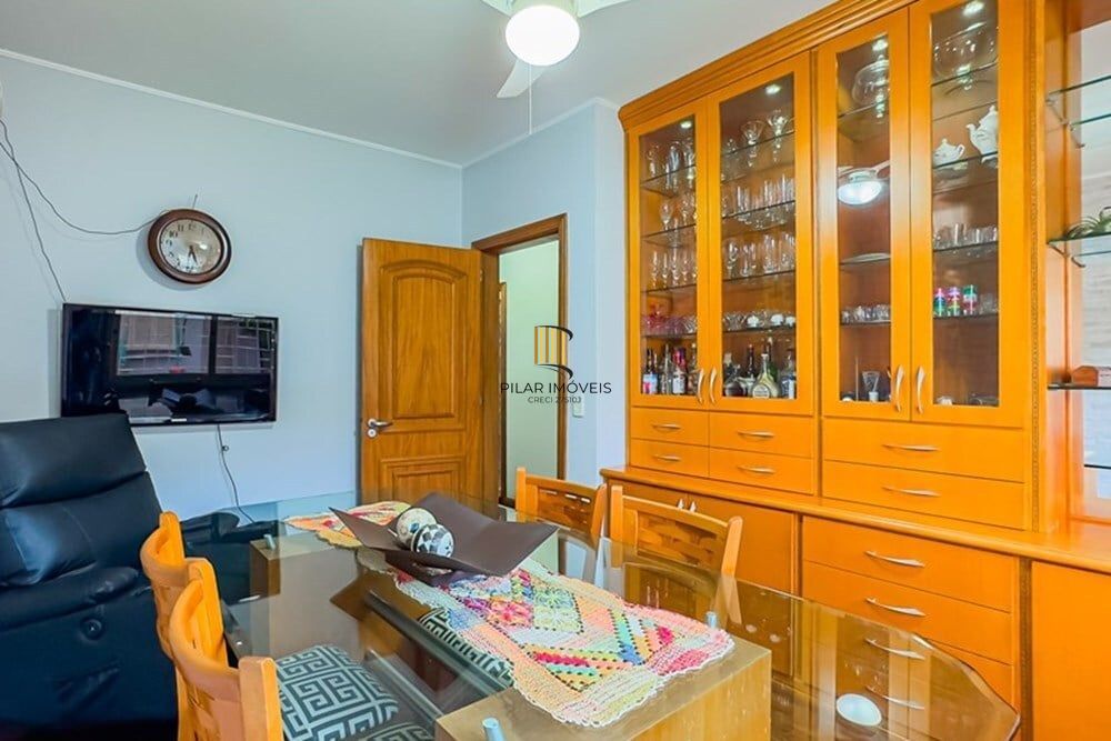 Casa 4 dormitórios no bairro Santa Maria Goretti