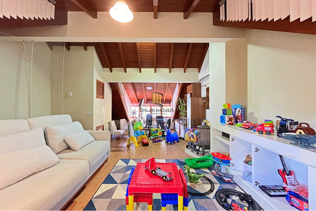 Casa de Condomínio 3 dormitórios no bairro Pedra Redonda