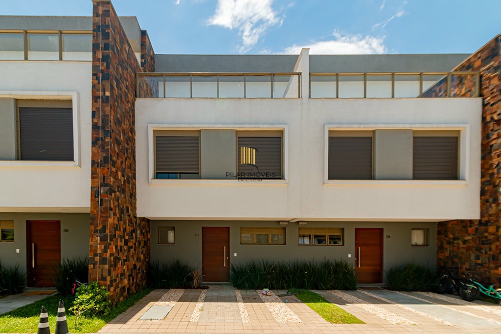 Casa de Condomínio 4 dormitórios no bairro Jardim Itu