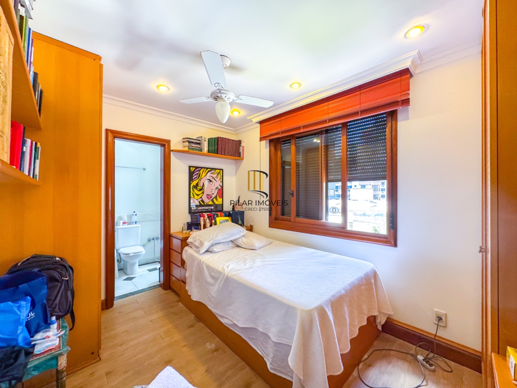 Apartamento 4 dormitórios no bairro Bela Vista