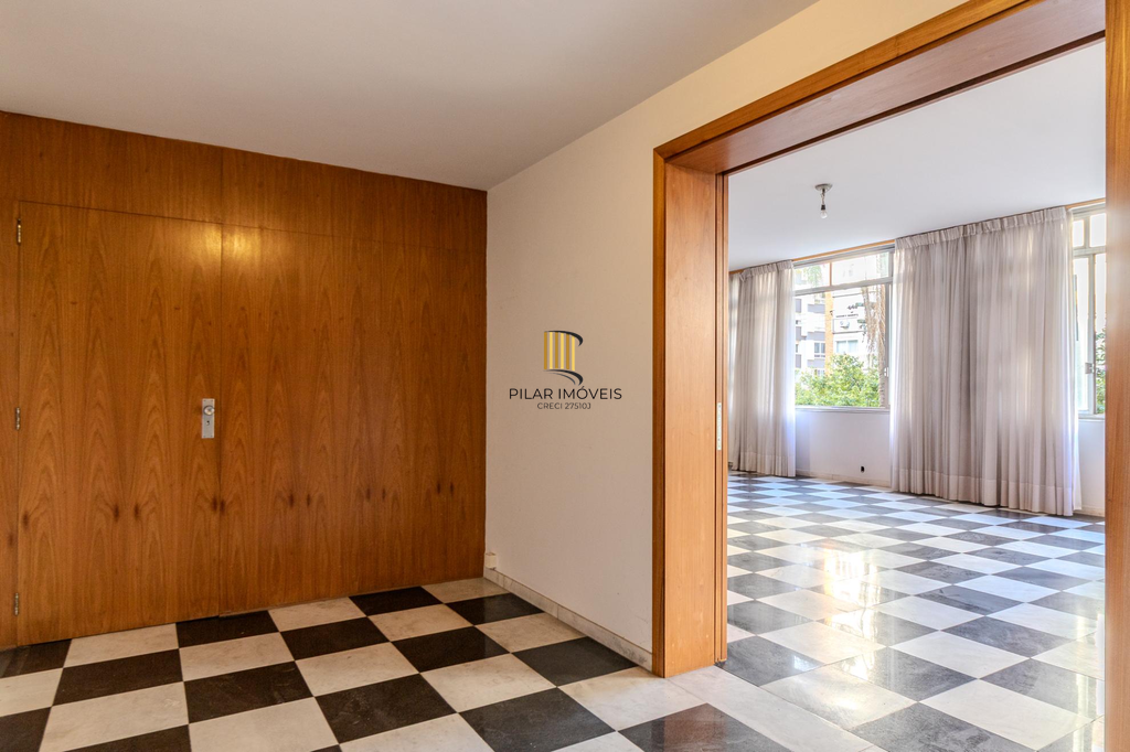 Apartamento 4 dormitórios no bairro Moinhos de Vento