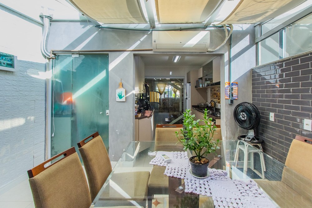 Casa 2 dormitórios no bairro Fátima