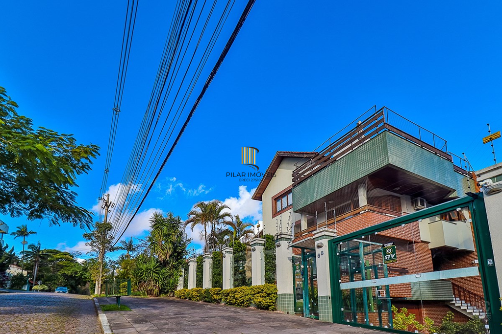 Casa de Condomínio 4 dormitórios no bairro Chácara das Pedras