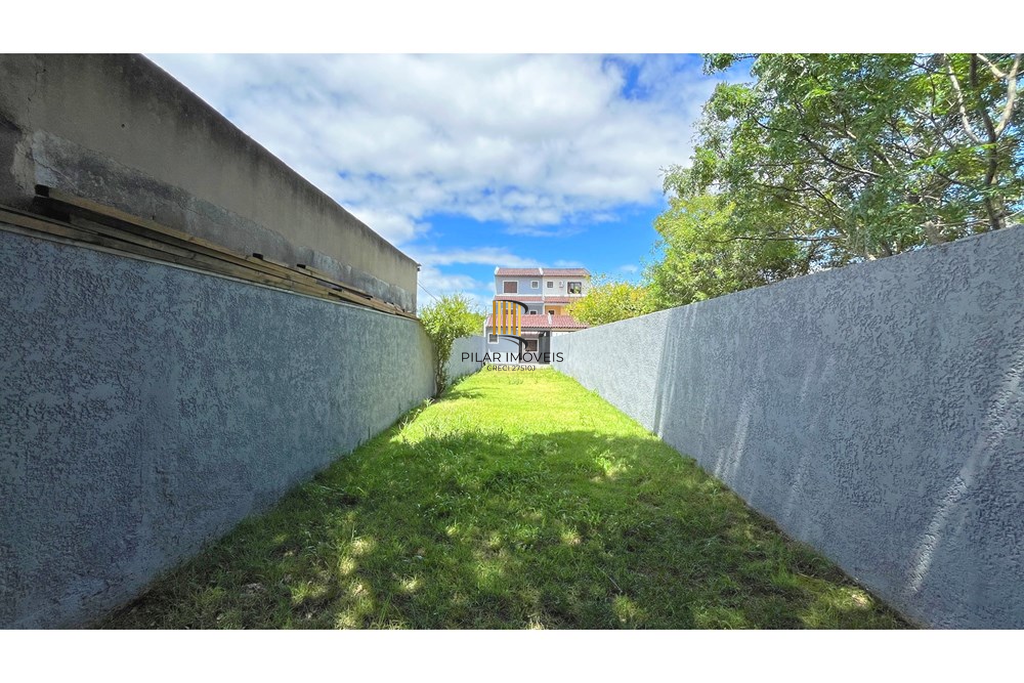 Casa 3 dormitórios no bairro Espírito Santo