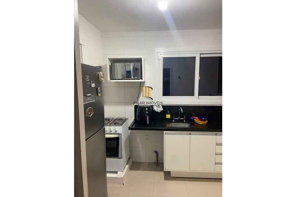 Casa de Condomínio 3 dormitórios no bairro Lomba do Pinheiro