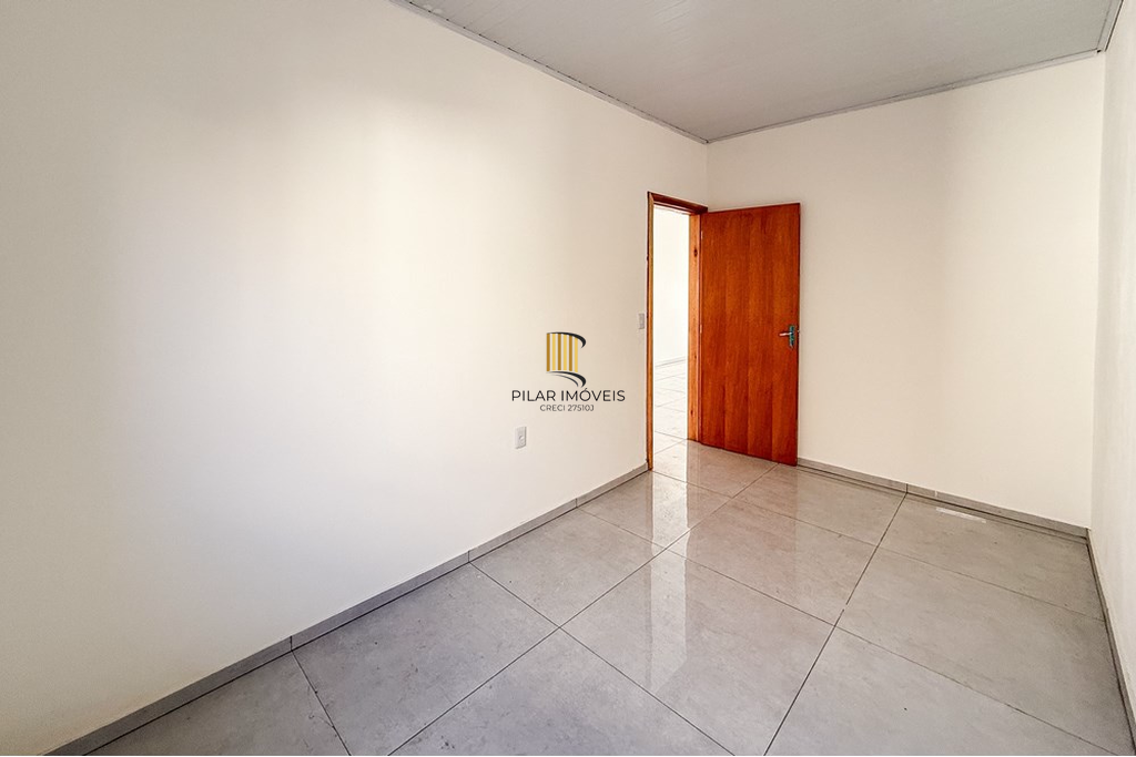 Casa 2 dormitórios no bairro Guajuviras