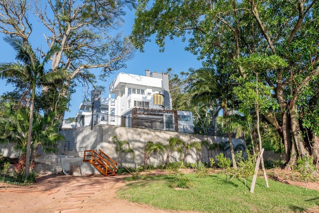 Casa de Condomínio 3 dormitórios no bairro Ipanema