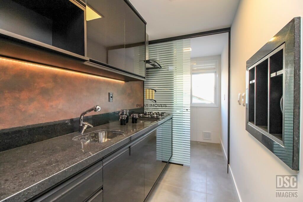 Apartamento 2 dormitórios no bairro Passo da Areia