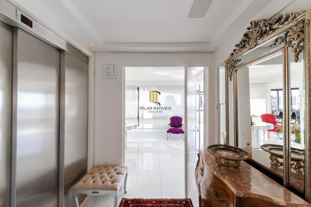 Apartamento 4 dormitórios no bairro Bela Vista
