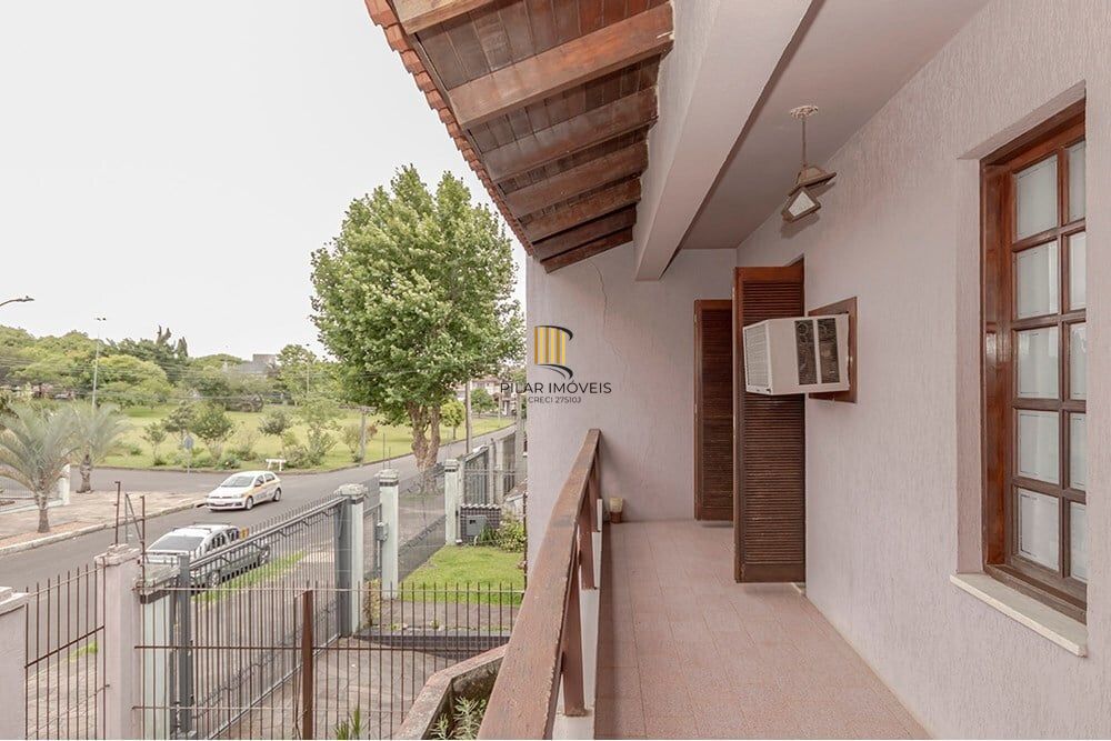 Casa 4 dormitórios no bairro Jardim Itu