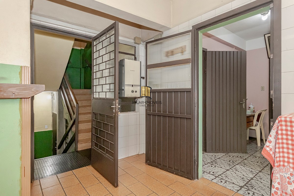 Casa 6 dormitórios no bairro São Sebastião