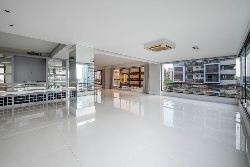 Apartamento 4 dormitórios no bairro Bela Vista