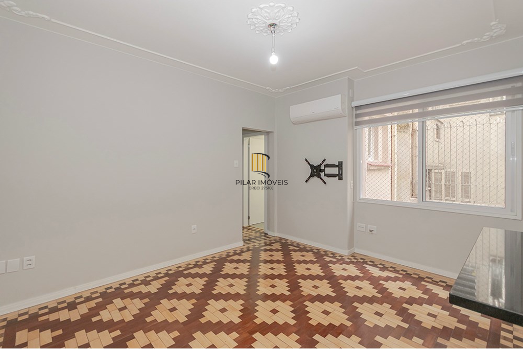 Apartamento 2 dormitórios no bairro Bom Fim
