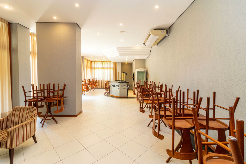 Apartamento 4 dormitórios no bairro Auxiliadora