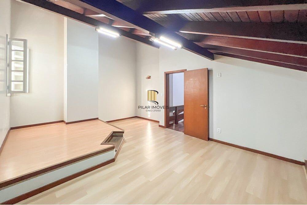 Apartamento 4 dormitórios no bairro Igara