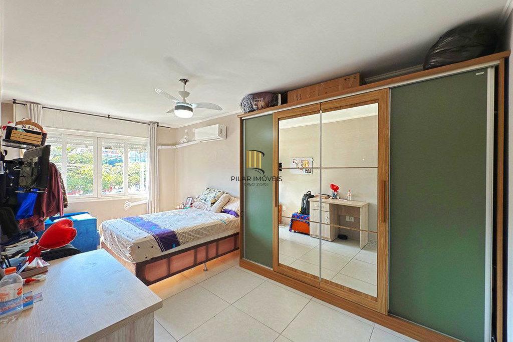 Apartamento 2 dormitórios no bairro Azenha