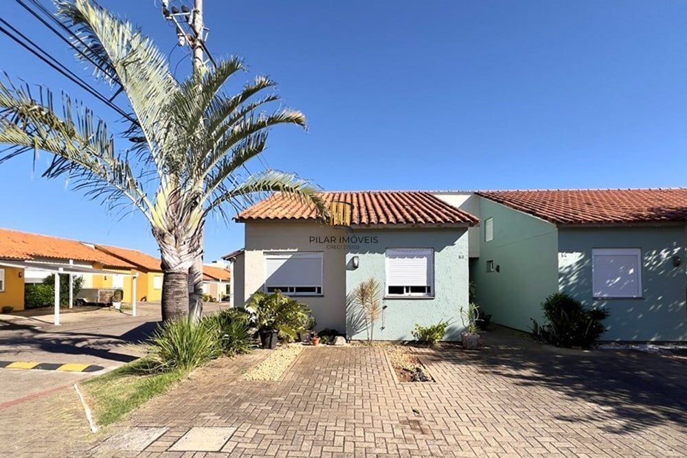 Casa de Condomínio 2 dormitórios no bairro Olaria