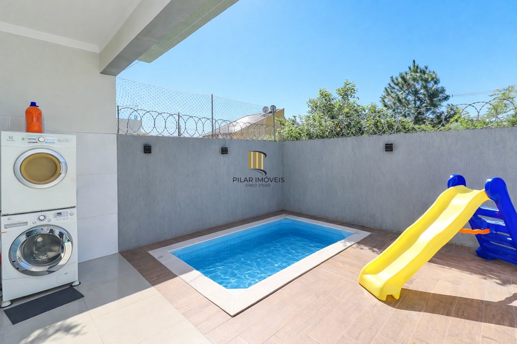 Casa 2 dormitórios no bairro Hípica