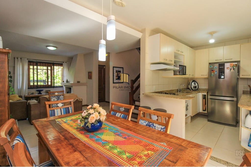 Casa 3 dormitórios no bairro Ipanema