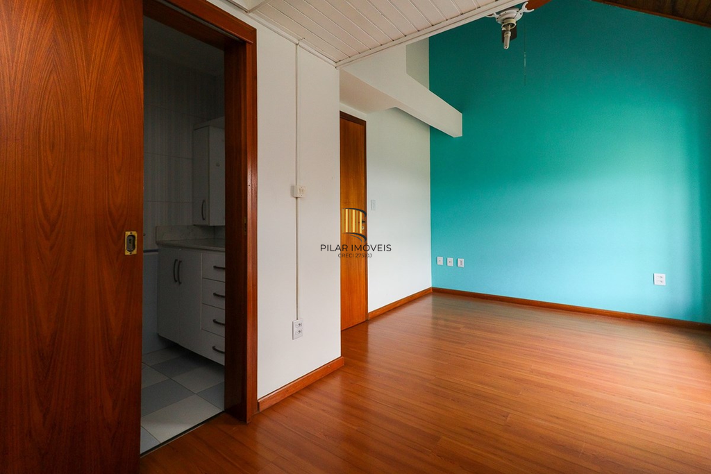 Casa de Condomínio 3 dormitórios no bairro Jardim Itu