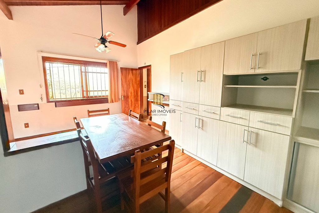 Casa 5 dormitórios no bairro São José