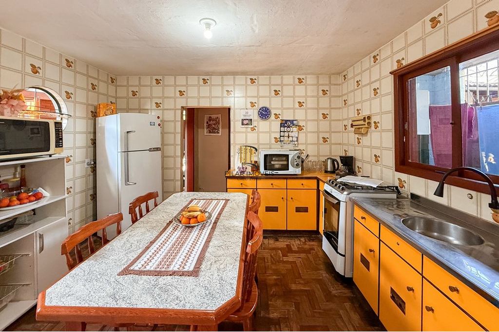 Casa 4 dormitórios no bairro Liberdade