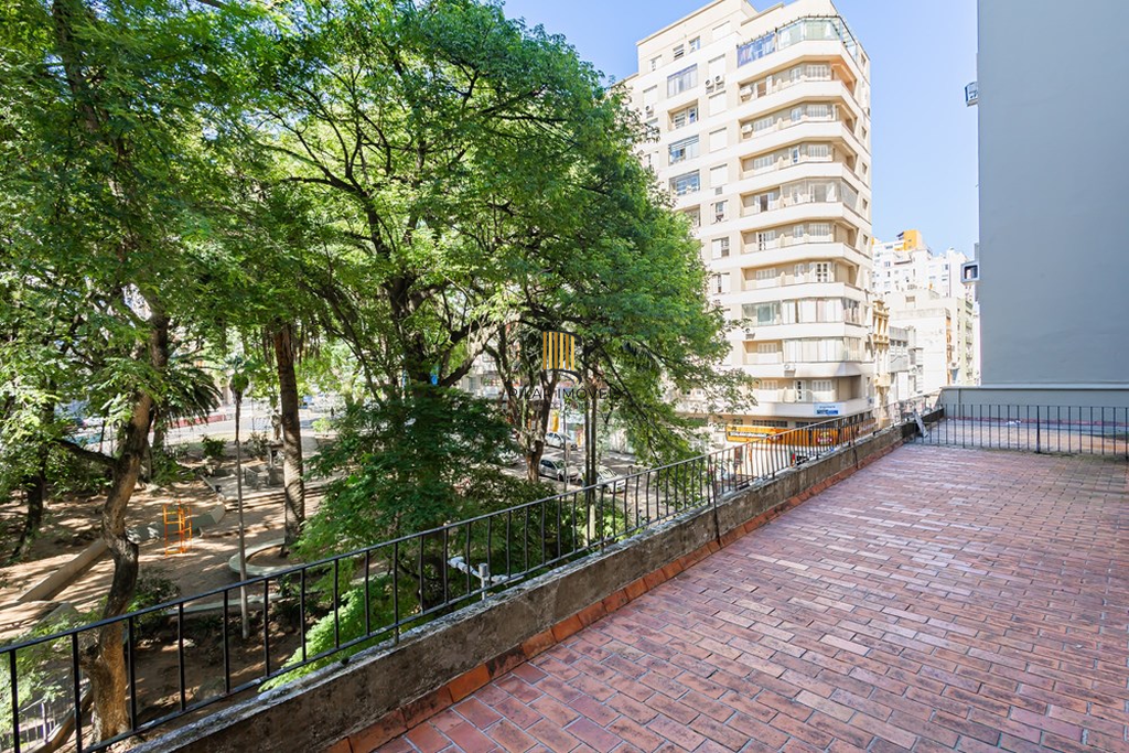 Apartamento 2 dormitórios no bairro Centro Histórico