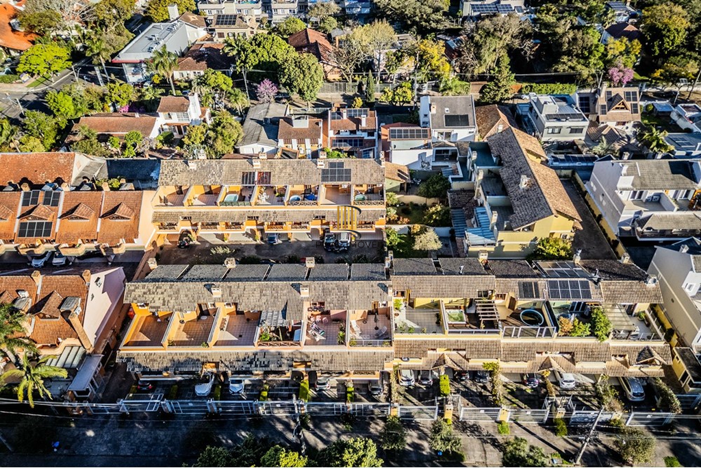 Casa de Condomínio 3 dormitórios no bairro Tristeza