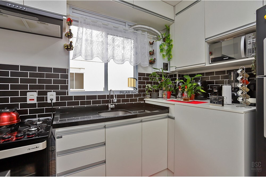 Apartamento 2 dormitórios no bairro Restinga