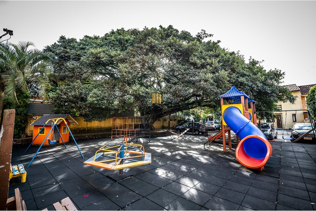 Casa de Condomínio 2 dormitórios no bairro Hípica