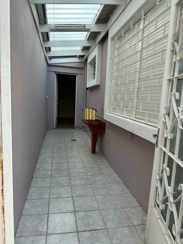 Casa de Condomínio 3 dormitórios no bairro Petrópolis