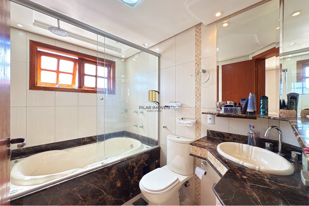 Casa 4 dormitórios no bairro Aberta dos Morros