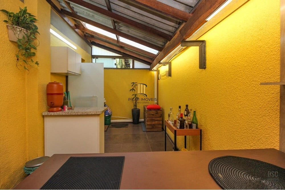 Casa 3 dormitórios no bairro Espírito Santo