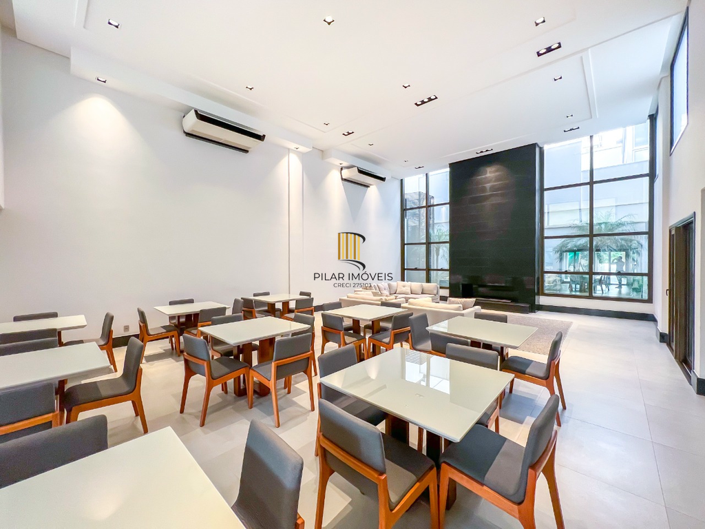 Apartamento 3 dormitórios no bairro Mont Serrat