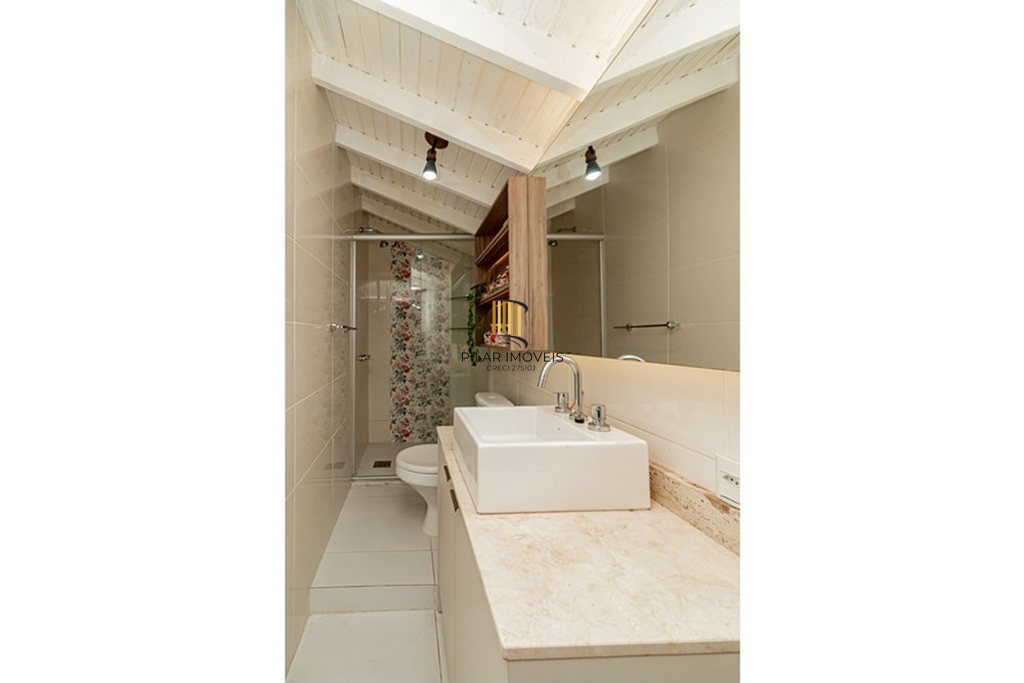 Casa 4 dormitórios no bairro Chácara das Pedras