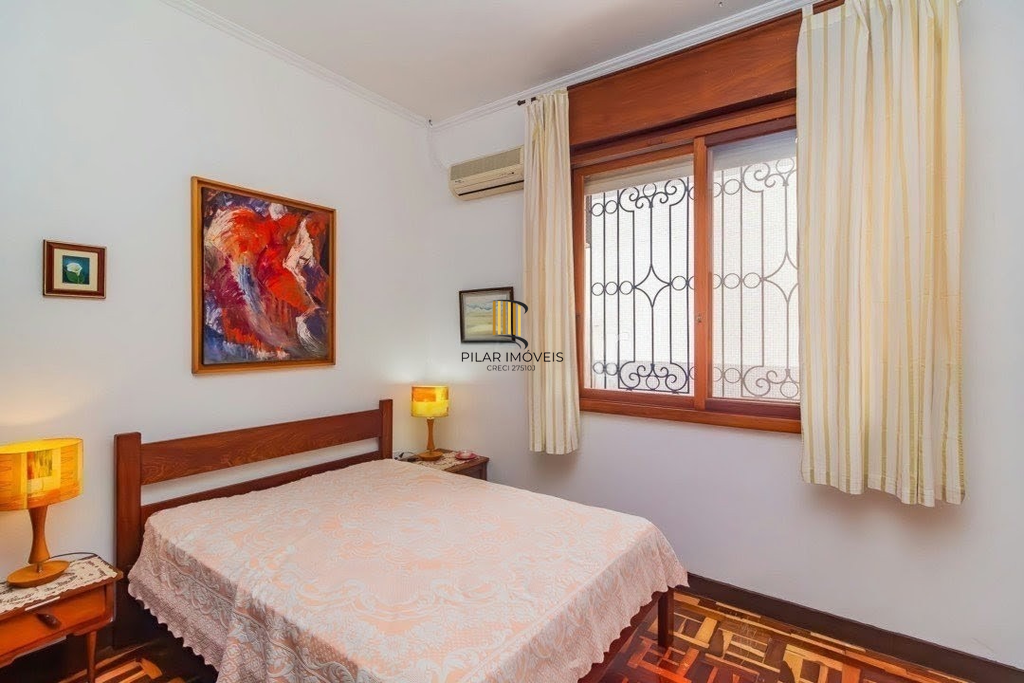 Casa 3 dormitórios no bairro Menino Deus