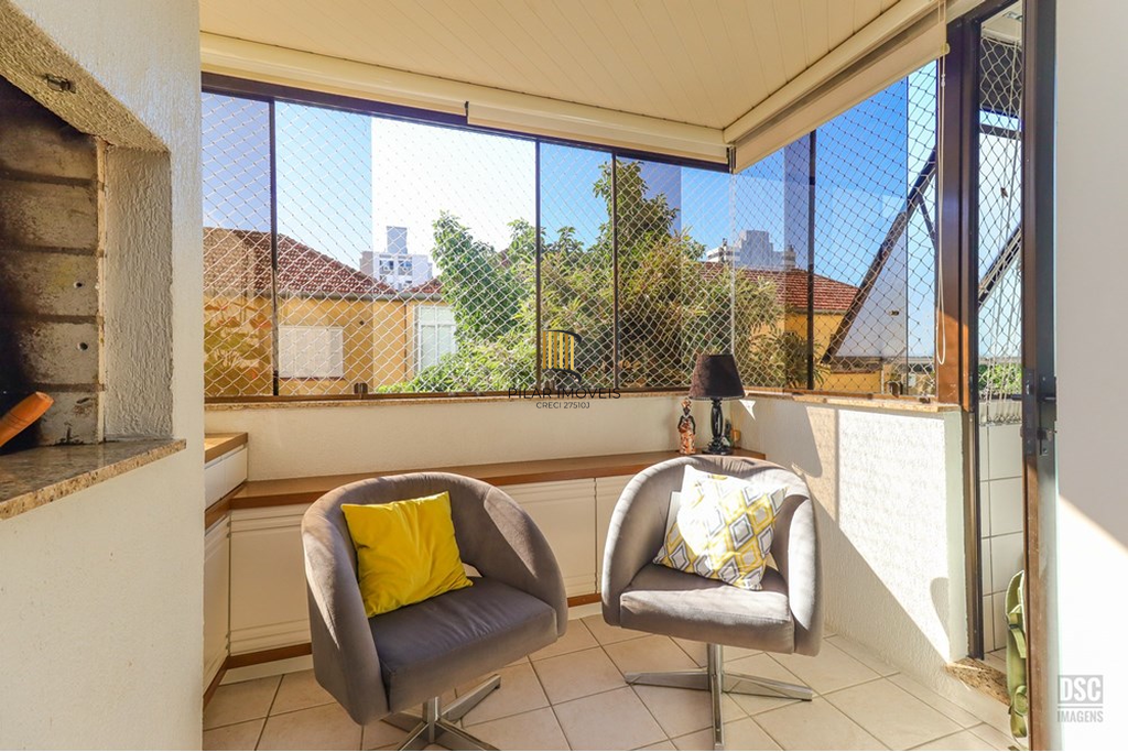 Apartamento 3 dormitórios no bairro Menino Deus